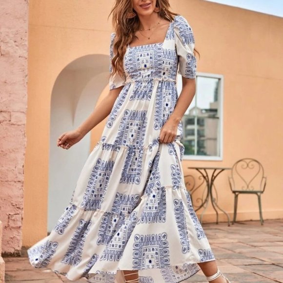 Square Neckline Maxi Dress - Picture 6 of 9